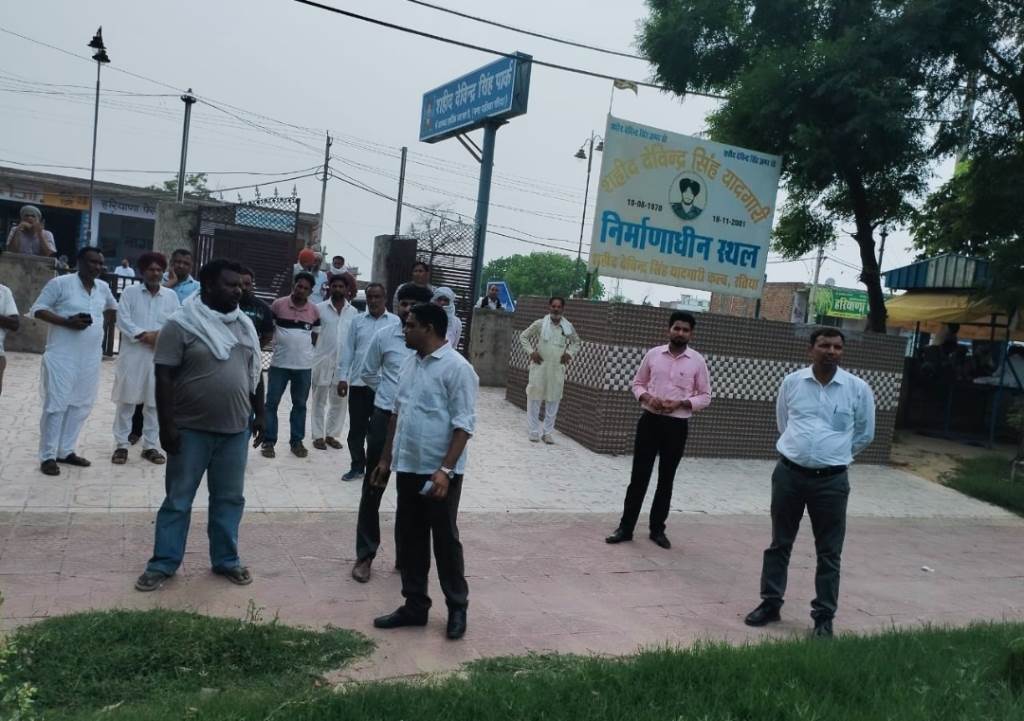 बरसाती मौसम को लेकर एसडीएम ने किया शहर का निरीक्षण सफाई व्यवस्था दुरुस्त रखने के दिए निर्देश